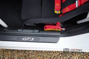 Image 20/50 de Porsche 911 GT3 RS Clubsport (2004)