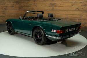 Image 6/19 of Triumph TR 6 (1974)