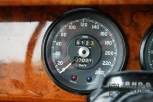 Image 9/50 of Jaguar Mk II 3.4 (1966)