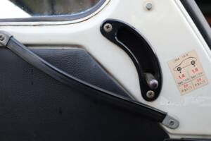 Image 18/50 of Citroën 2 CV 6 (1985)