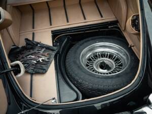 Imagen 39/42 de Jaguar E-Type (2+2) (1967)