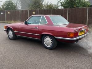 Image 7/8 of Mercedes-Benz 420 SL (1989)