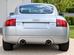 Imagen 6/6 de Audi TT 1.8 T quattro (1999)