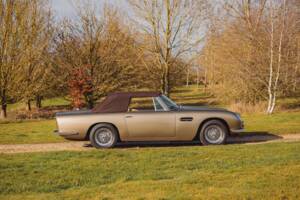 Image 30/99 of Aston Martin DB 6 Volante (1968)