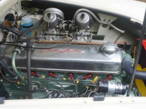 Immagine 17/25 di Austin-Healey 3000 Mk III (BJ8) (1964)