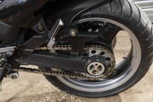 Image 33/37 of Triumph Speed Triple (1995)