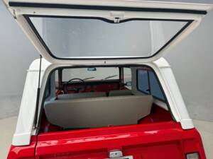 Image 15/20 of Jeep DJ-5F (1977)
