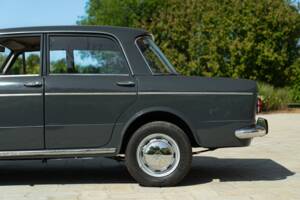 Image 22/49 of FIAT 1100 R (1966)