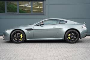 Bild 6/50 von Aston Martin V8 Vantage AMR (2018)