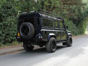 Bild 6/18 von Land Rover Defender 110 (2014)