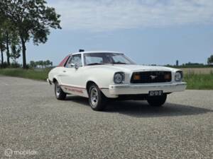 Bild 11/32 von Ford Mustang II 140 (1976)