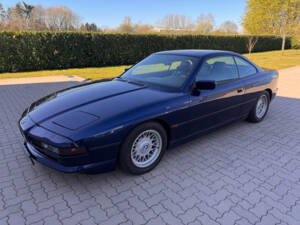 Image 3/69 of BMW 850i (1993)