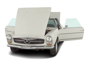 Image 6/34 of Mercedes-Benz 280 SL (1968)