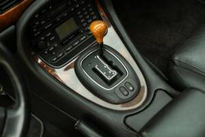 Bild 47/50 von Jaguar XJR 4.0 (2000)