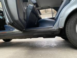 Image 15/19 of Mercedes-Benz 280 E (1981)