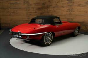 Image 12/19 de Jaguar E-Type (1969)