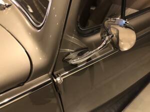 Image 13/64 of Volkswagen Beetle 1200 Export &quot;Oval&quot; (1956)