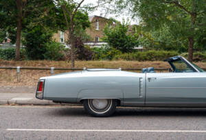 Image 16/30 of Cadillac Fleetwood Eldorado Convertible (1972)
