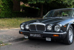 Bild 7/23 von Daimler Double Six (1992)