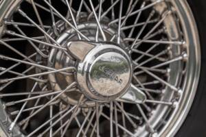 Image 9/25 de Jaguar Type E 4.2 (1964)