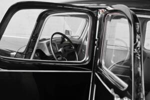Image 17/50 of Citroën Traction Avant 11 BL (1953)