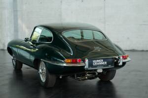 Image 19/50 de Jaguar E-Type (1970)