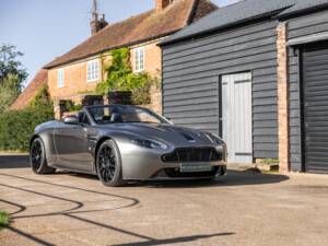 Bild 80/84 von Aston Martin V12 Vantage AMR Roadster (2018)