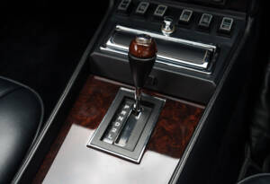 Afbeelding 22/30 van Aston Martin V8 Vantage X-Pack (1987)