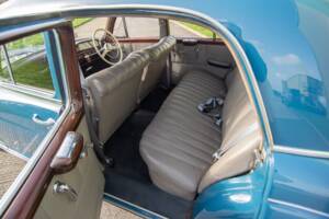 Bild 16/31 von Mercedes-Benz 220 a (1955)