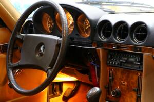 Afbeelding 20/25 van Mercedes-Benz 280 SLC (1980)