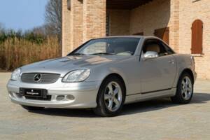 Image 1/50 de Mercedes-Benz SLK 320 (2001)