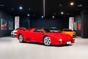 Bild 2/15 von Lamborghini Diablo (1996)