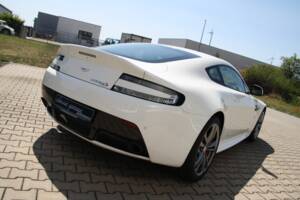 Image 5/24 de Aston Martin V12 Vantage S (2015)