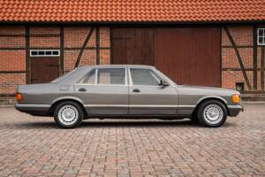 Bild 11/76 von Mercedes-Benz 500 SEL (1985)
