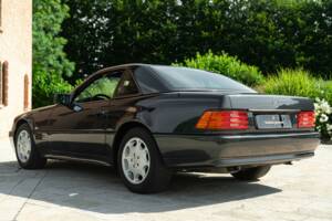 Image 6/50 of Mercedes-Benz 300 SL (1990)