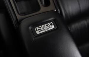 Bild 37/42 von Honda NSX (1990)