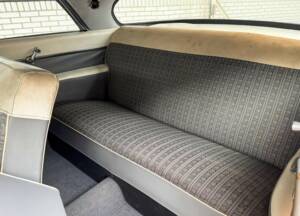 Bild 33/39 von Chrysler Windsor Nassau (1955)