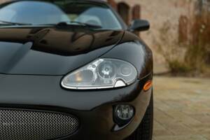 Bild 21/50 von Jaguar XK8 4.0 (2006)