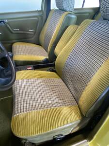 Bild 22/71 von Mercedes-Benz 250 (1979)