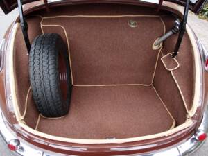 Image 28/30 of BMW 502 Sport (1955)