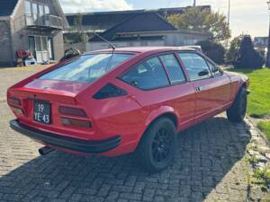 Bild 18/19 von Alfa Romeo Alfetta GTV 2000 (1977)
