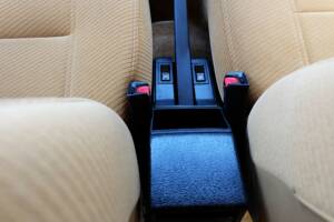 Image 34/75 de Volvo 240 (1986)