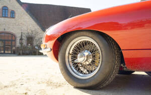 Image 19/54 of Jaguar Type E 4.2 (1965)