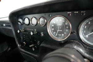 Image 28/32 of Mazda 110 S Cosmo Sport (1968)
