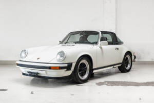 Image 1/32 de Porsche 911 SC 3.0 (1980)