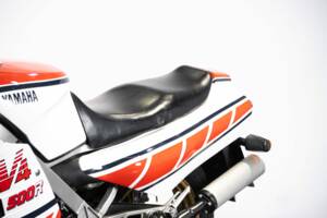 Immagine 36/50 di Yamaha RZV 500 R (1985)