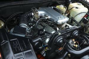 Image 26/50 of Alfa Romeo 75 3.0 V6 QV (1988)