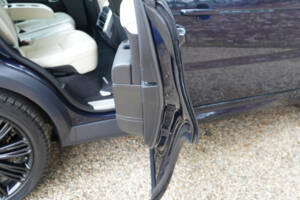 Image 43/50 of Land Rover Range Rover Sport P400e PHEV (2020)