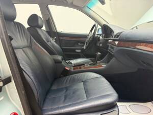 Bild 13/25 von BMW 540i (1998)