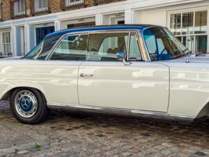 Bild 38/50 von Mercedes-Benz 280 SE 3,5 (1971)